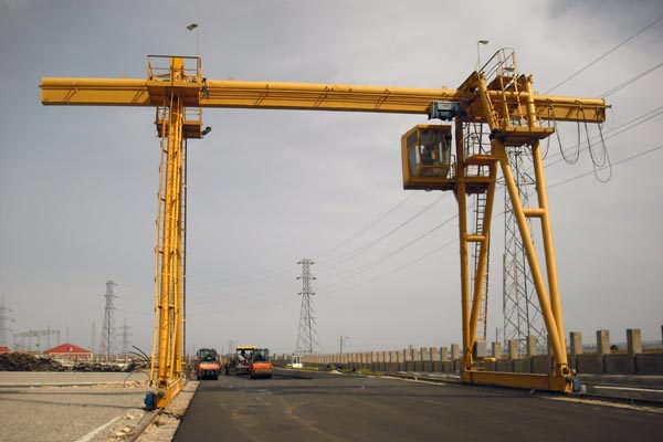 Козловой кран грузоподъёмностью 10 тонн